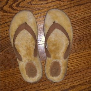 UGG flip flops